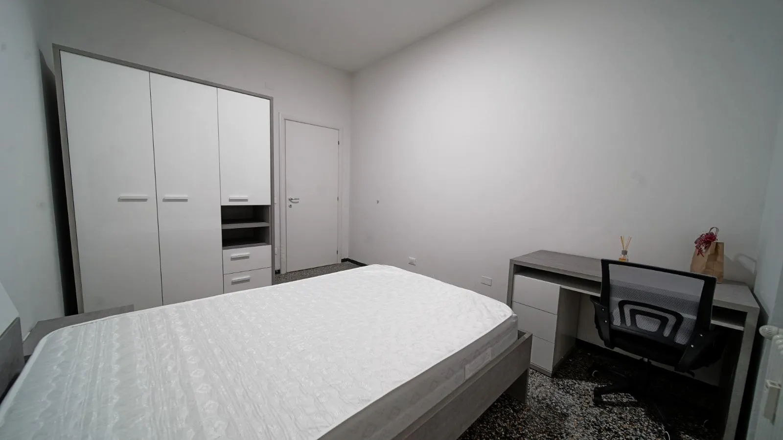 stanza-verona-borgotrento-lungadigecatena-c2-3