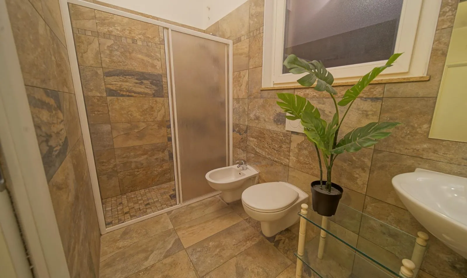 stanza-verona-borgotrento-lungadigecatena-pc-6