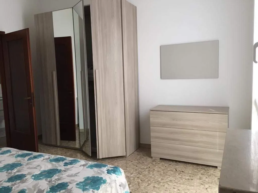 stanza-verona-borgovenezia-altichiero-c1-1