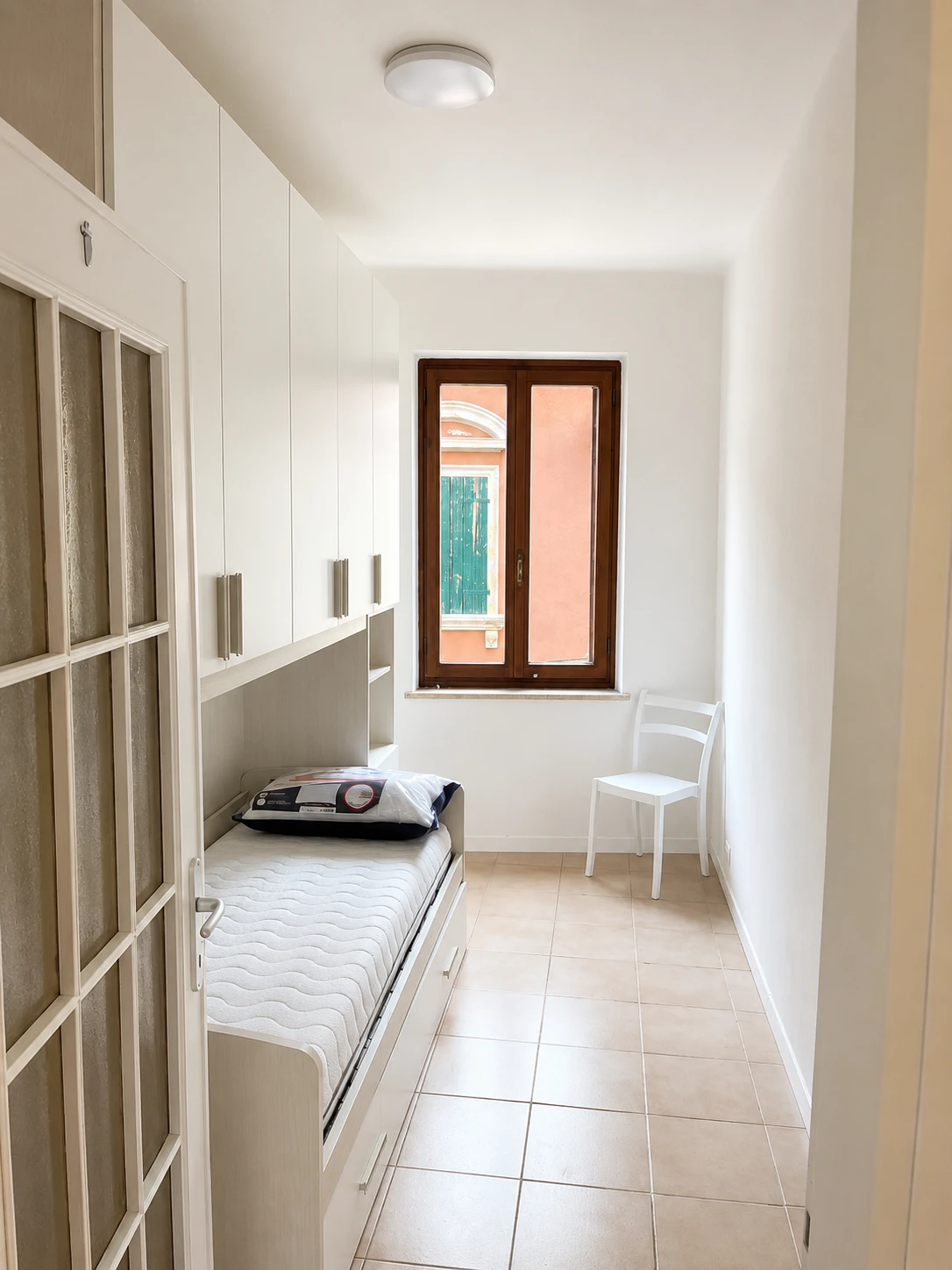 stanza-verona-borgovenezia-domenicomorone-c1-30