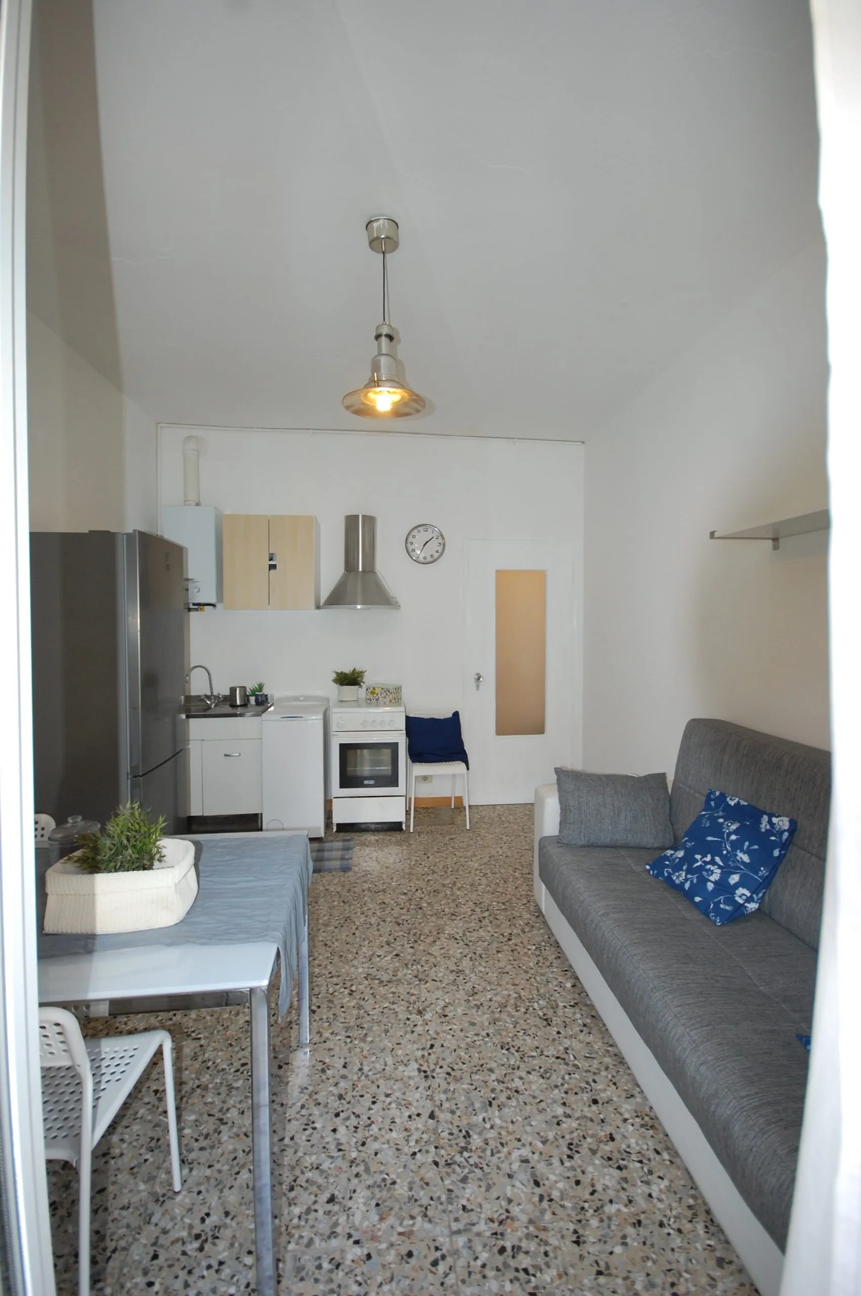 stanza-milano-marcodagrate-pc-1