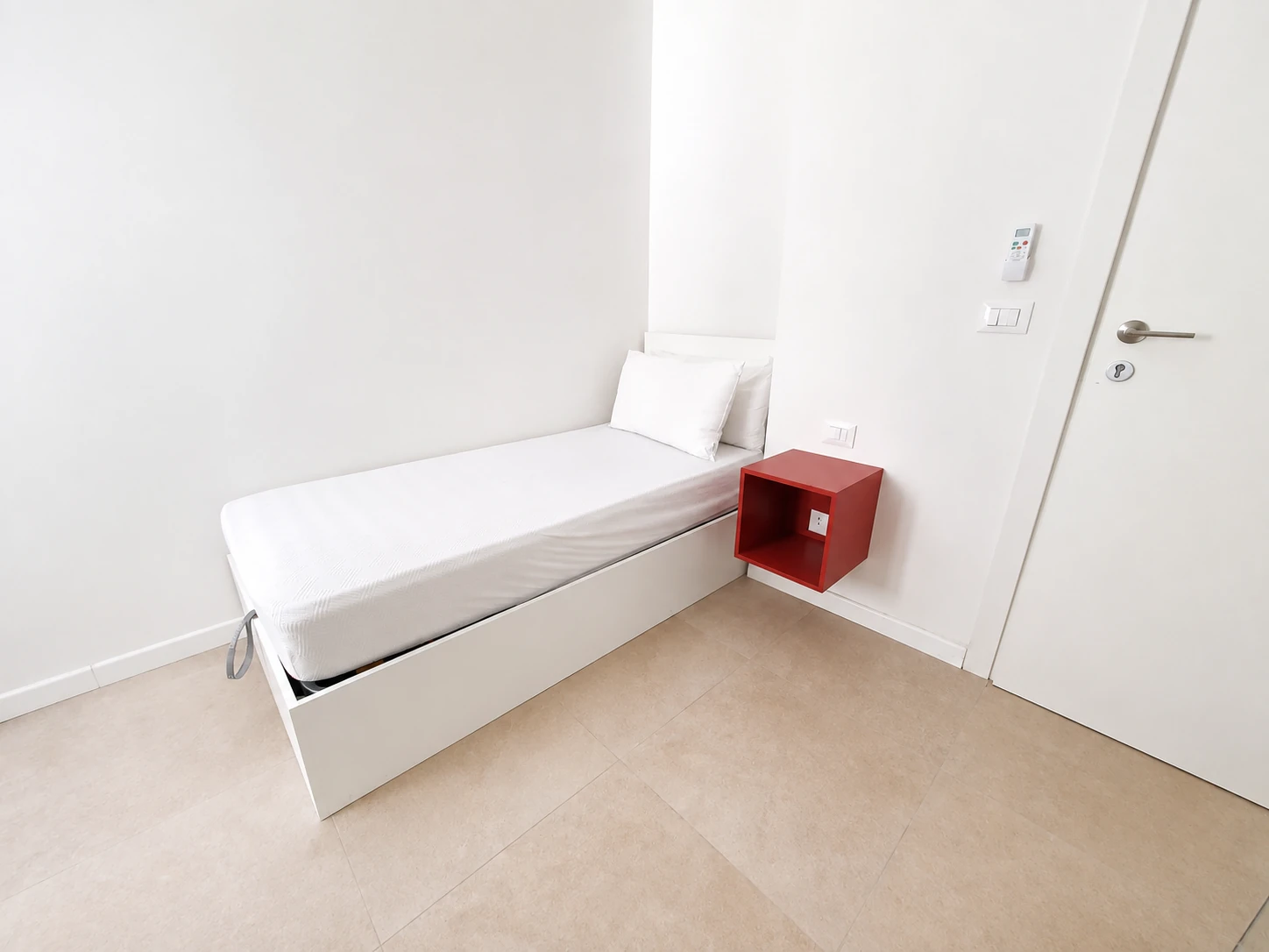 stanza-milano-bovisa-privatamaddalenagiudicedonadoni-106